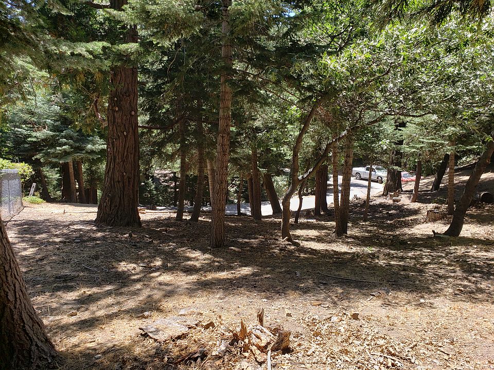 1st image of 330 Cedarbrook Dr