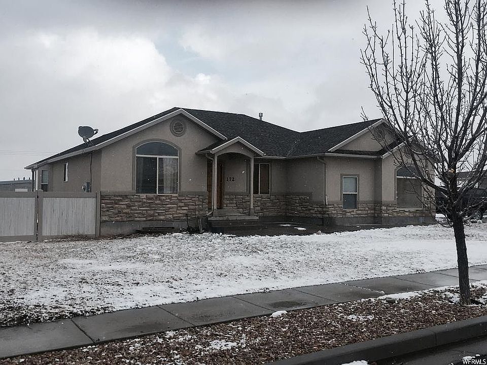 1st image of 172 N Bluegrass Way
