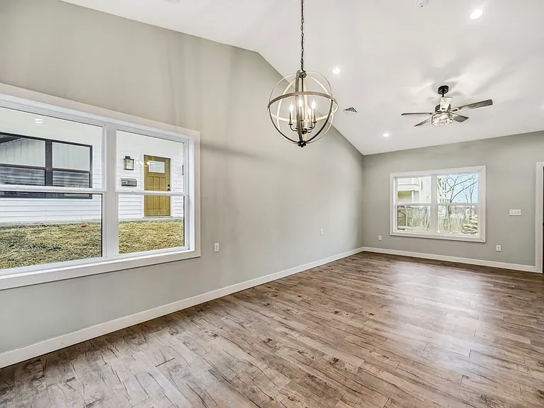 629 Prescott Ave #1 — Photo 14