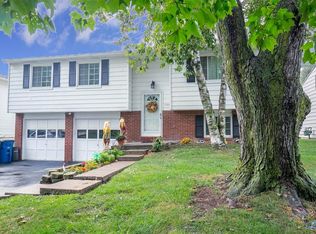 1980 Grimes Golden Dr, Toledo, OH 43611