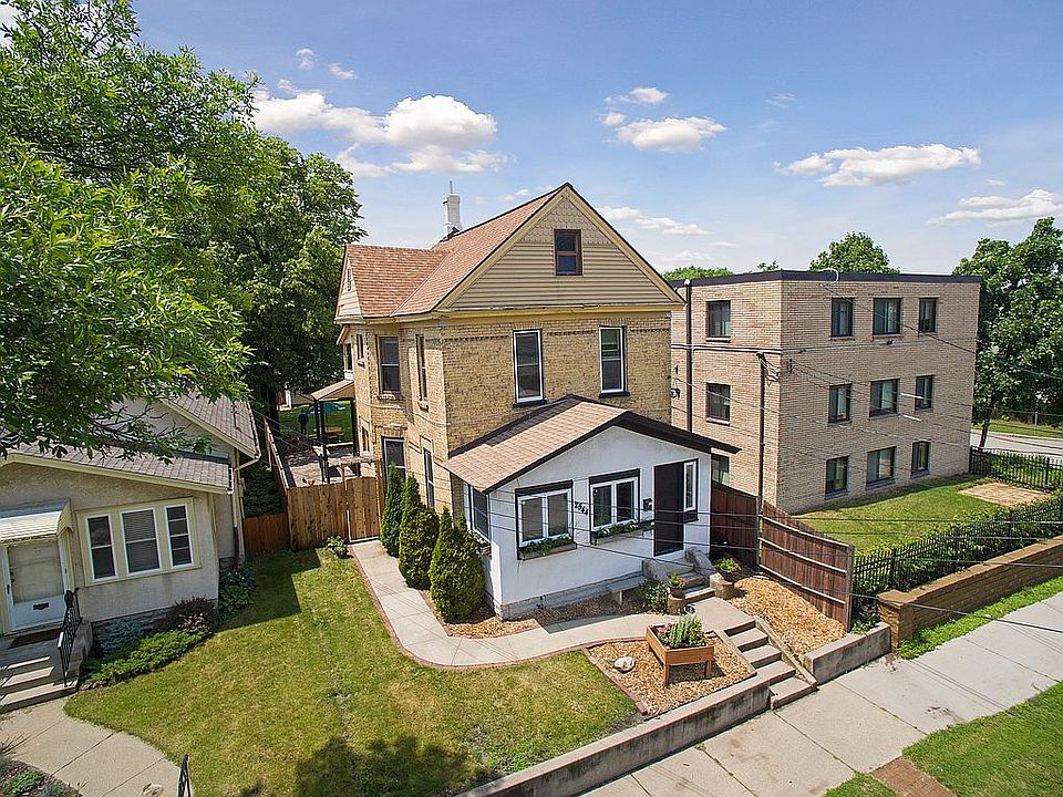1st image of 2544 4th St NE