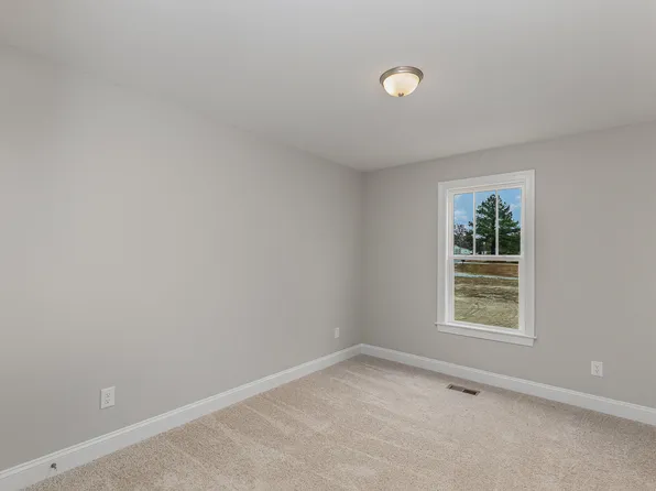7882 State Highway 27 E, Coats, NC 27521