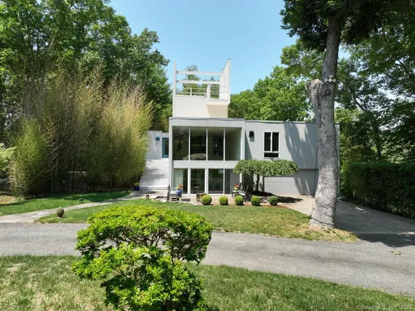 17 Wingate Road, Guilford, CT 06437