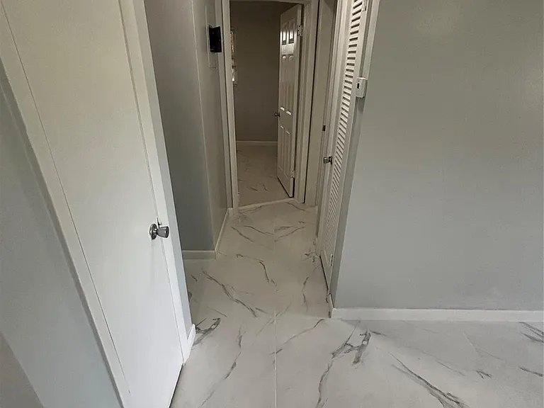 268 NE 41st St — Photo 6