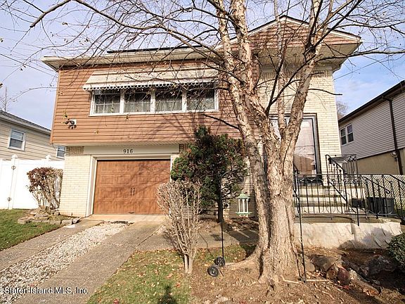3rd image of 916 Bard Ave