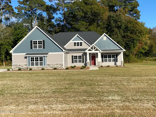 3006 Hooks Road, Grimesland, NC 27837
