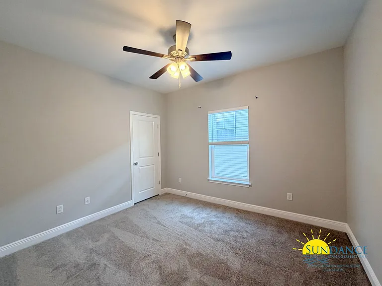 196 Johnson Ct — Photo 19