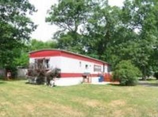 882 Crestwood Ln, Traverse City, MI 49686