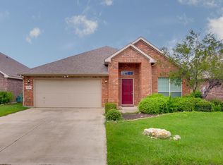 629 Darlington Trl, Fort Worth, TX 76131