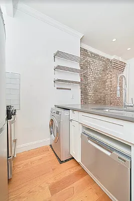 Rented by Living New York | media 13