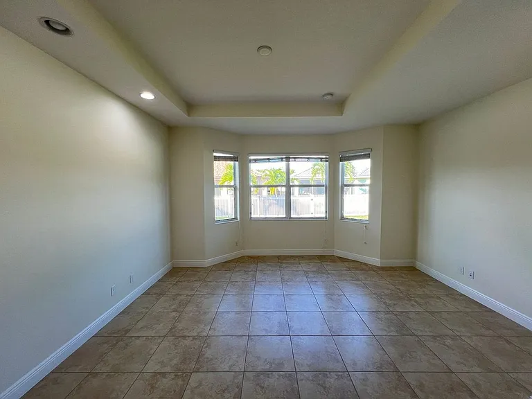 11948 SW Crestwood Cir — Photo 29