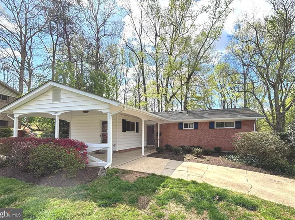 8459 Thames St, Springfield, VA 22151