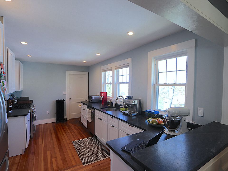 1st image of 47 Lewis St #Ii
