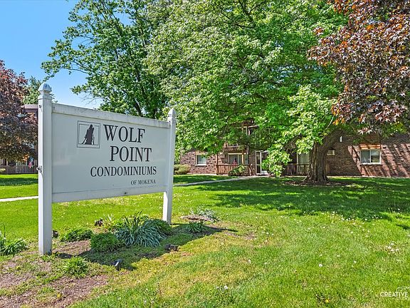 2nd image of 19360 Wolf Rd APT 9