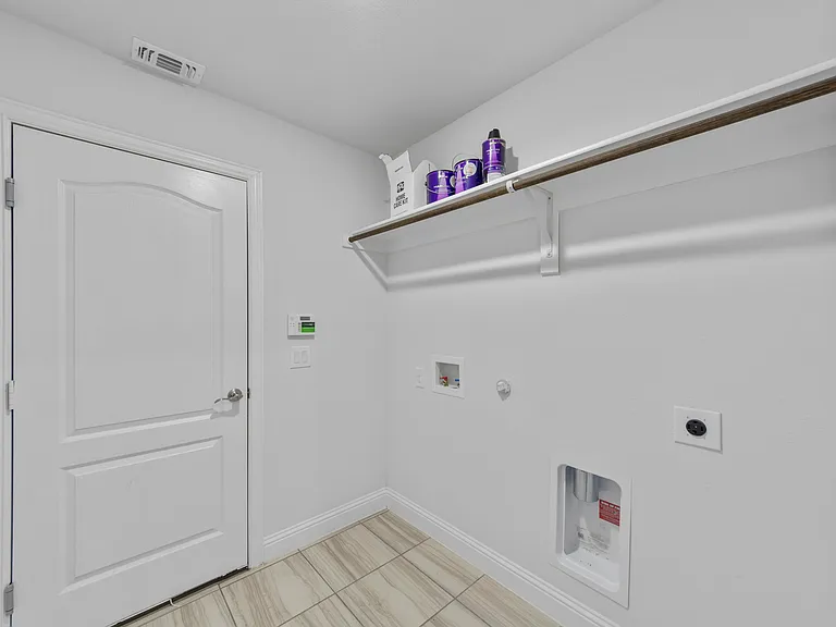7404 Hawthorne Way — Photo 47