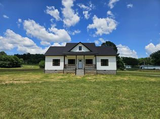 141 Sutton Hollow Ln, Pleasant Shade, TN 37145