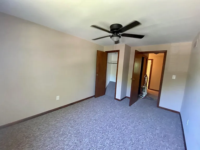 435 Baker Dr #B — Photo 14