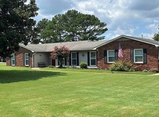 4201 Horseshoe Bnd SE, Decatur, AL 35603