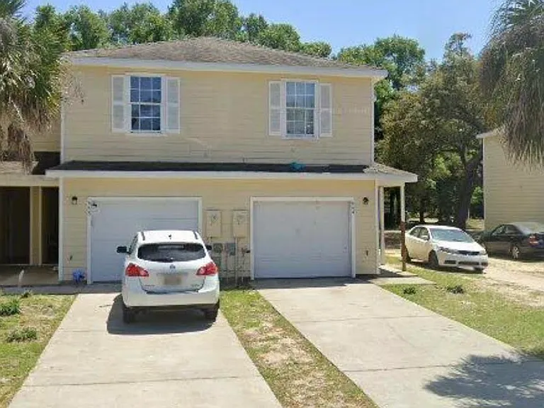664 Layton Dr — Photo 1
