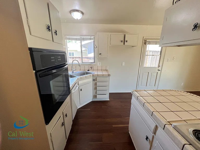 5510 Yale Dr — Photo 12
