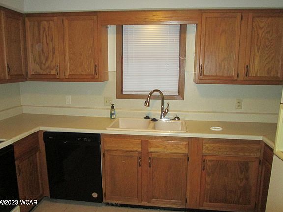 3rd image of 1940 Brookhaven Dr