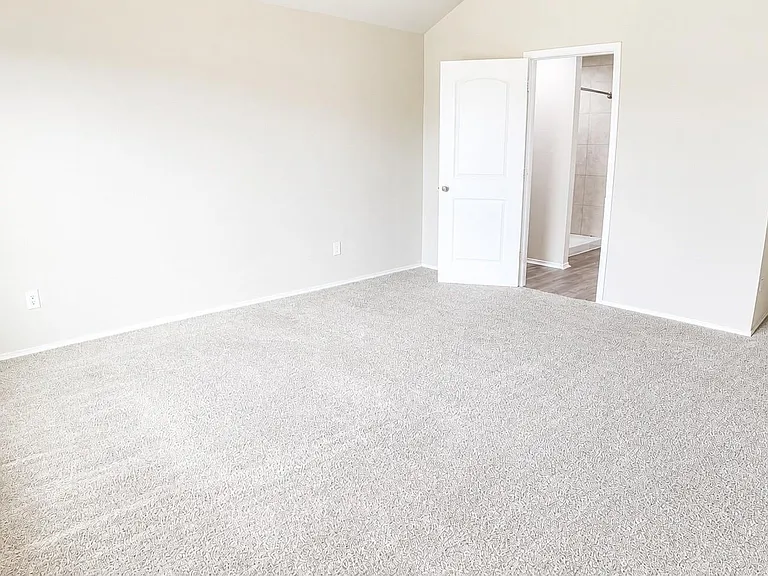 21422 Chester Cliff Ln — Photo 18