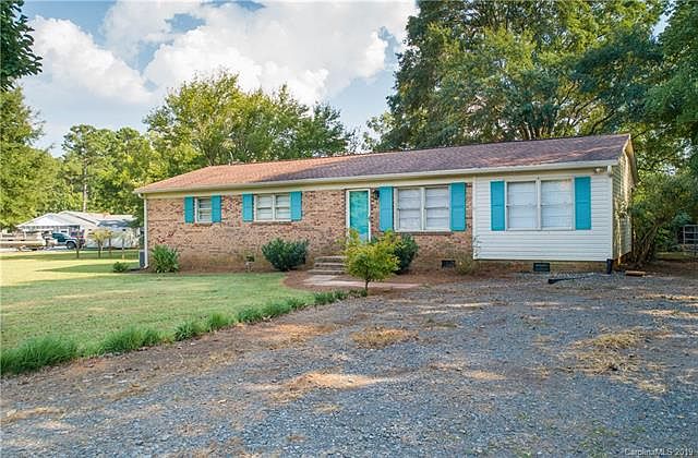 1st image of 5643 Chadwick Ct