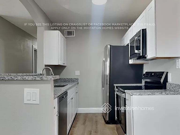 4359 Neptune Dr SE — Photo 7