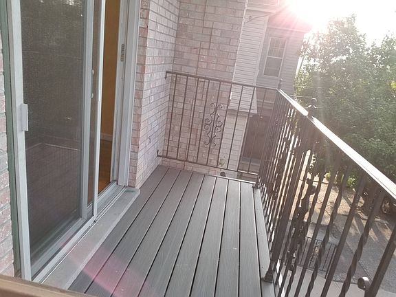 5th image of 102 Hague St #1