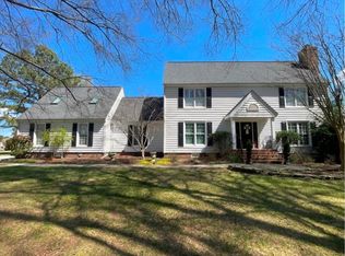 2504 Manion Dr, Williamsburg, VA 23185