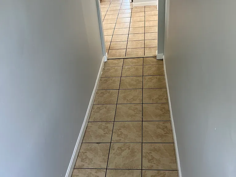 137 Hollister Ave — Photo 14