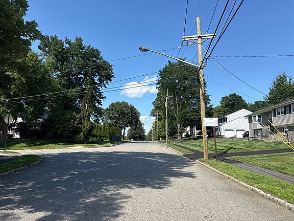 5th image of 59 Annin Rd