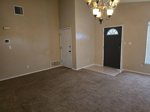4th image of 12105 Castle View Way