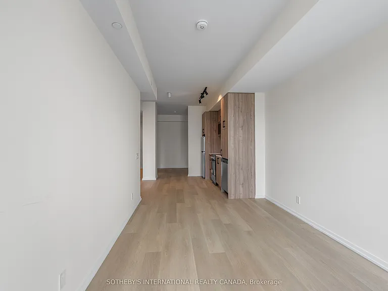 109 Erskine Ave #303 — Photo 9