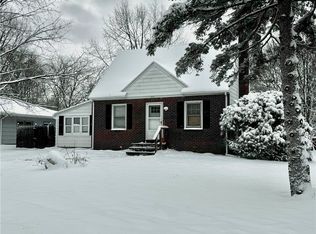153 Holmes Rd, Rochester, NY 14626