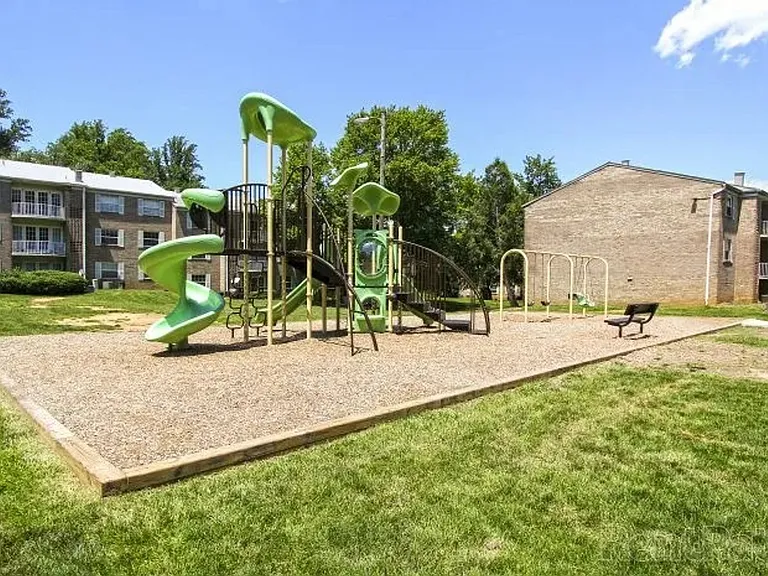 Dolley Madison Apartments at Tysons — Photo 9