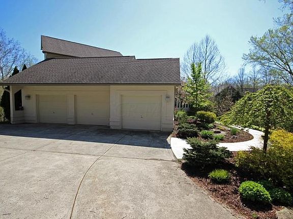 5th image of 3409 Woodstone Dr