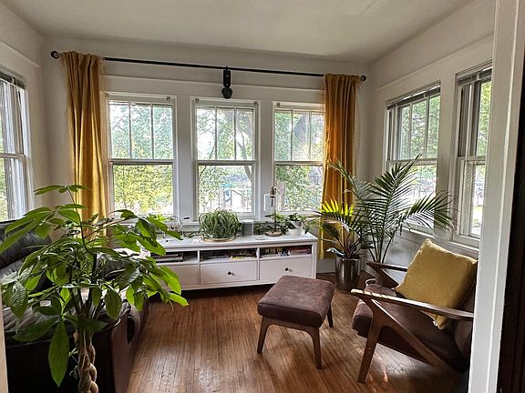 4th image of 3121 Aldrich Ave S APT 2