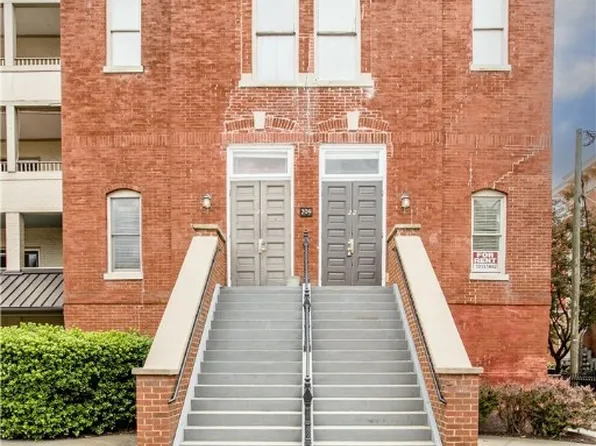 209 N 19th St APT 32, Richmond, VA 23223