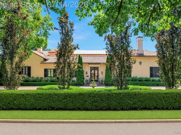 189 Cloverly Rd, Grosse Pointe Farms, MI 48236