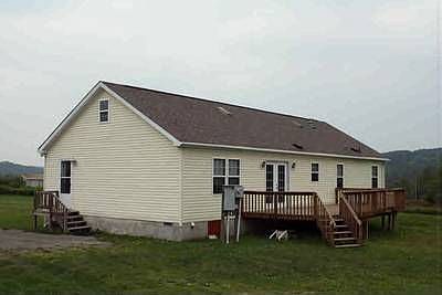 2nd image of 76 Mayflower Ln
