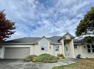 385 Pelicans Pouch Ct, Eureka, CA 95503