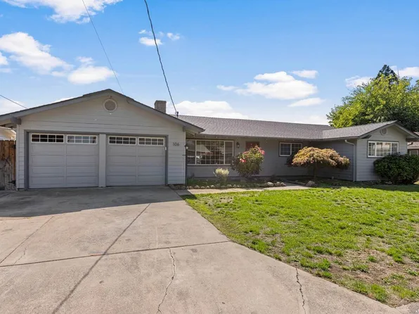 106 Victoria Way, Central Pt, OR 97502