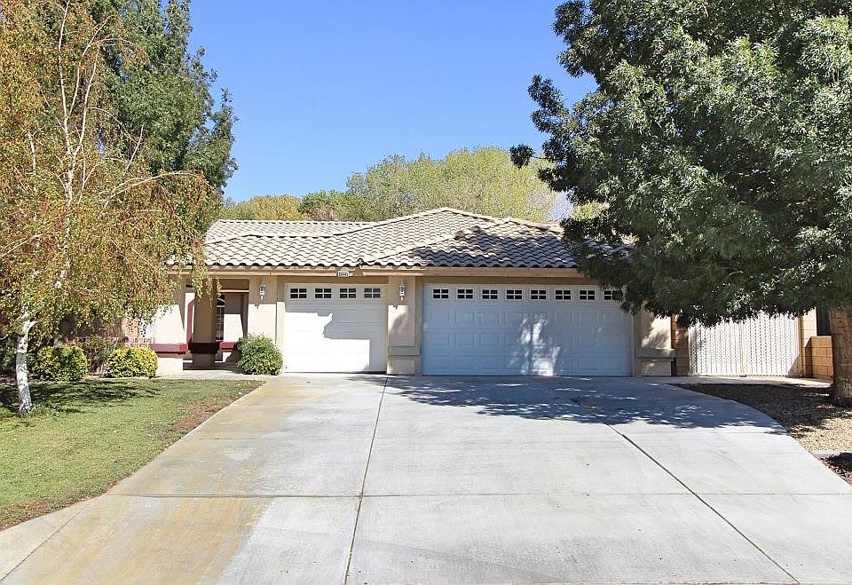 1st image of 13445 Driftwood Dr