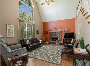 137 Hillside Loop, Marshfield, MO 65706