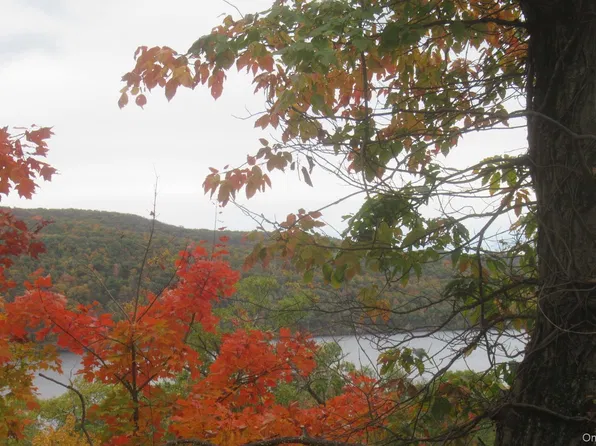 70 Deer Trail N, Greenwood Lake, NY 10925