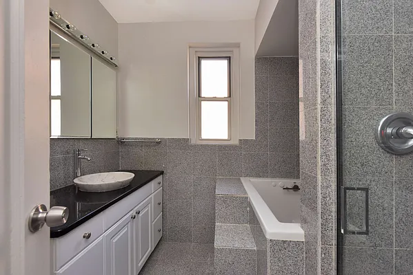 Sold by Keller Williams Realty Landmark II | media 13