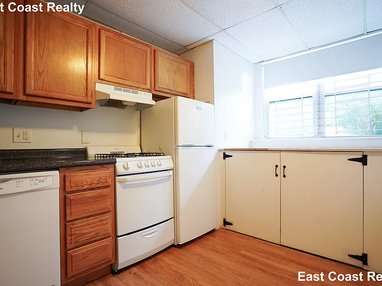 1632 Commonwealth Ave #1 — Photo 8