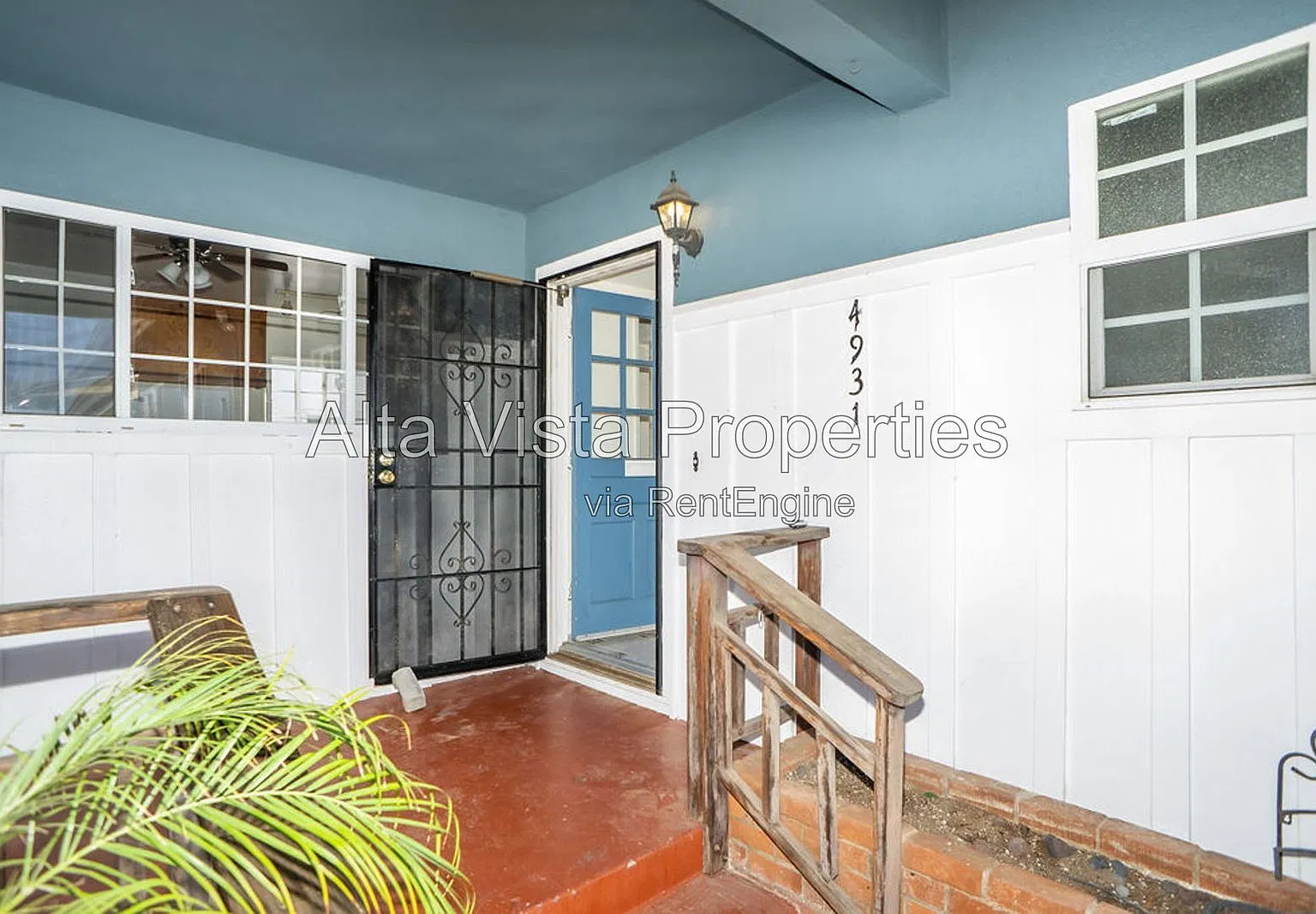 4 bed, 2.0 bath, 1844 sqft, $4,649 — Photo 2