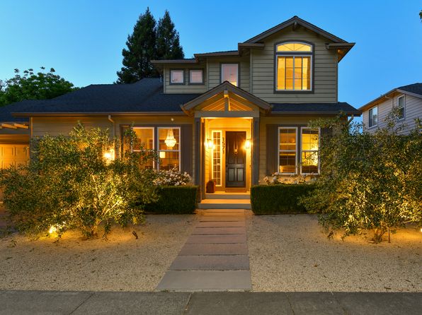 1571 Voorhees Cir